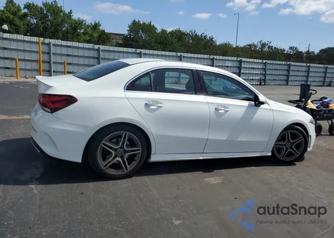 2019 Mercedes-Benz A 220 z USA, uszkodzony, nr VIN WDD3G4EBXKW012480